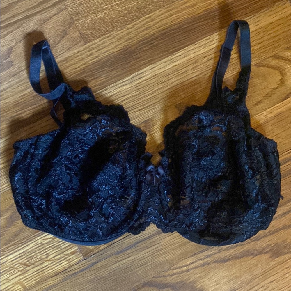 Vintage Victoria's Secret Black Lace Gold Label Bra 36D